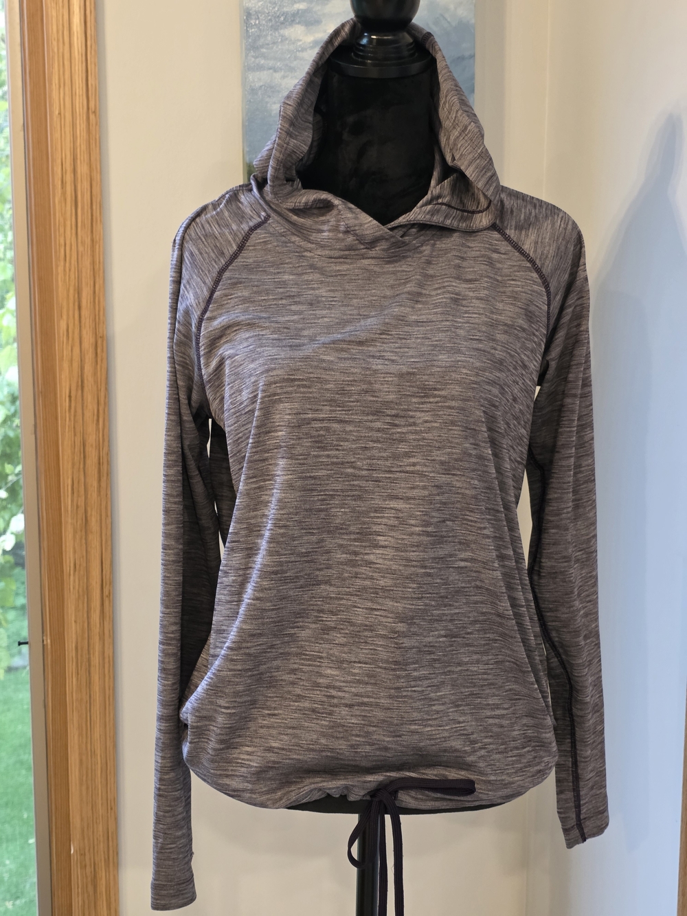 Under Armour HeatGear Heathered Purple- Hooded Long Sleeve Pullover-Large